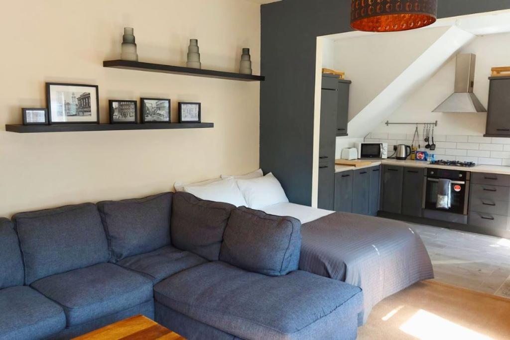 Large Studio Room In City Centre 프레스턴 외부 사진